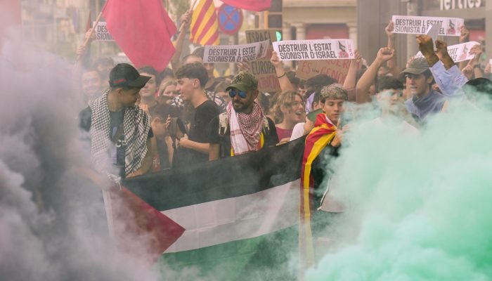 flotilha-protesto-europa.jpg