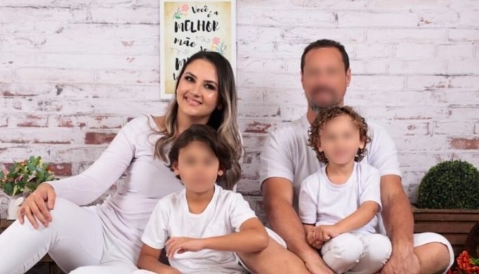 foto-debora-rodrigues-mulher-que-escreveu-com-batom.jpg