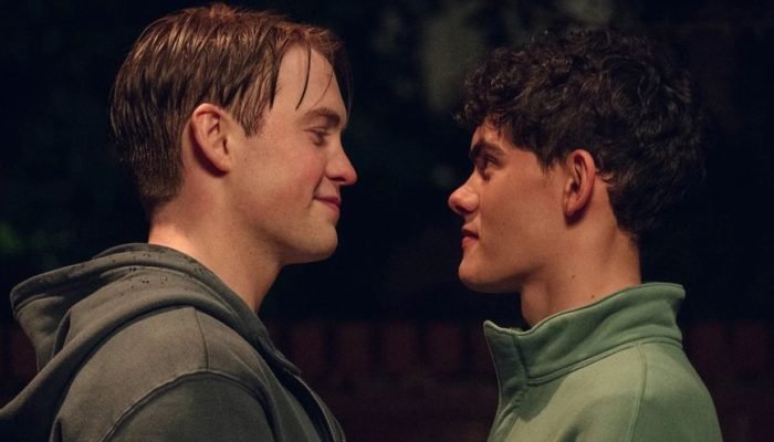 heartstopper-sera-encerrada-com-um-filme-anuncia-netflix_widelg.jpg