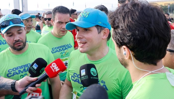 hugo-motta-corrida-camara-17-05-2026-foto-marina-ramos-camara.jpg