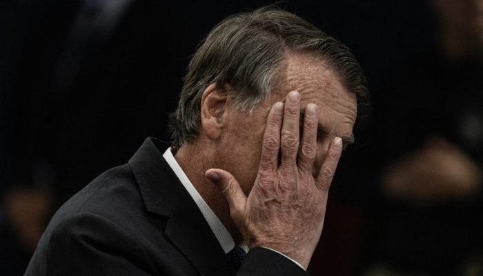 jair-bolsonaro-2025-mao-foto-arthur-menescal-getty-images_widelg.jpg