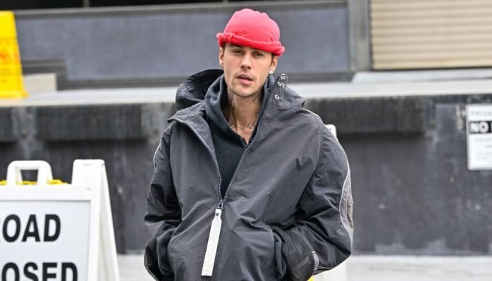 justin-bieber-desabafa-sobre-paparazzi-isso-tem-que-parar-2209847734_re182011210_widelg.jpg
