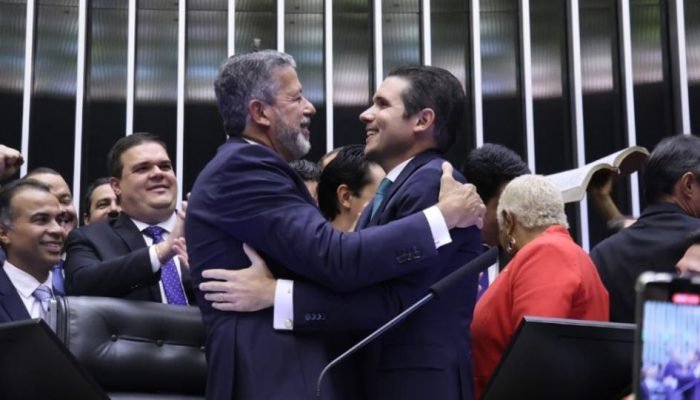 lira-motta-camara.jpg