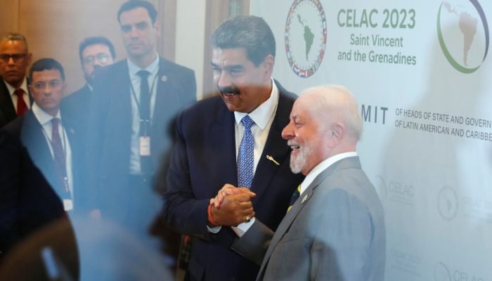 lula-com-maduro-foto-bienvenido-velasco-efe.jpg