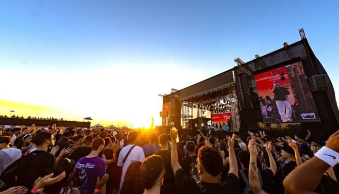 matue-recayd-mob-e-cynthia-luz-se-apresentam-no-festival-planeta-urbano-neste-sabado_widelg.jpg