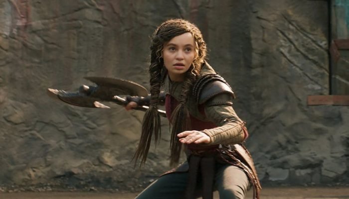 nico-parker-de-como-treinar-o-seu-dragao-rebate-criticas-a-sua-aparencia-nao-me-importo_widelg.jpg
