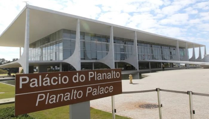 palacio-do-planalto-foto-fabio-rodrigues-pozzebom-agencia-brasil-1.jpg