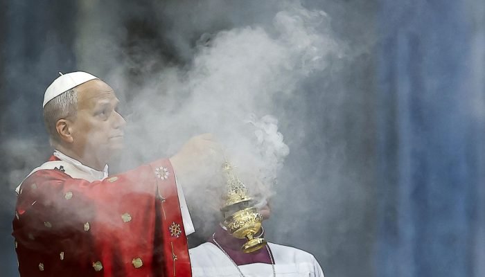 papa-leao-xiv-missa-pentecostes-angelo-carconi.jpg