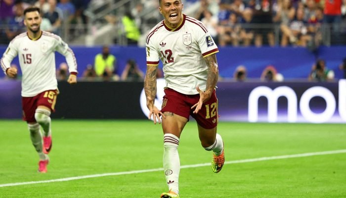 pedro_porro_espanha_2_x_0_franca_copa_2026.jpg