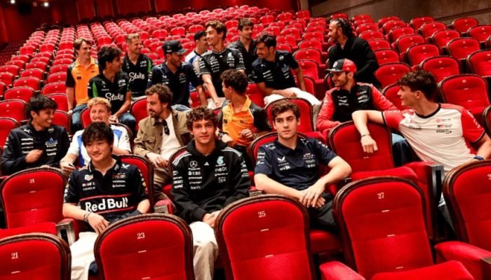 pilotos-assistem-a-f1-o-filme-e-tecem-elogios-confira-opinioes_widelg.jpg