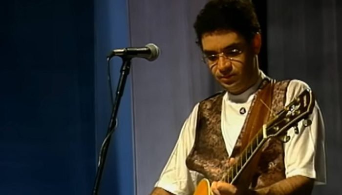 renato-russo-legiao-urbana-foto-reproducao-youtube_widelg.jpg
