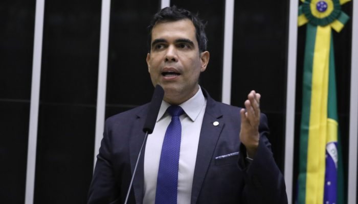ricardo-ayres-foto-kayo-magalhaes-camara-dos-deputados.jpg