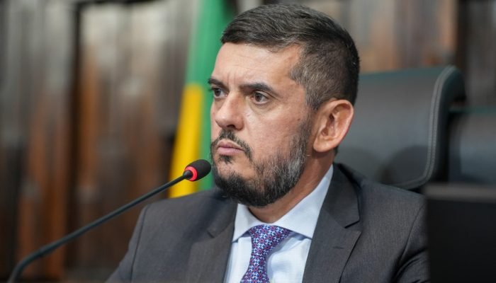rodrigo-bacellar-foto-thiago-lontra-alerj.jpg