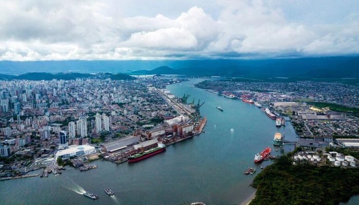 rumo-wilson-sons-e-ultralog-abrem-diversas-vagas-no-porto-de-santos