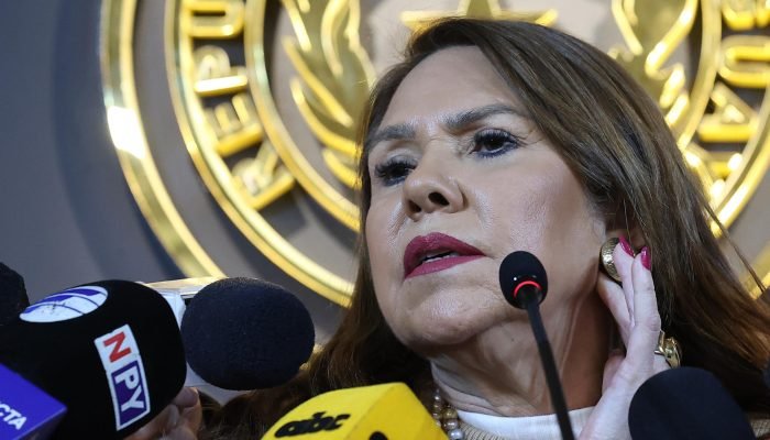 senadora.mbappe.jpg