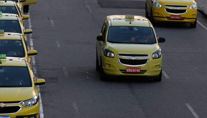 taxi_rj_ffraz_05072110180.jpg