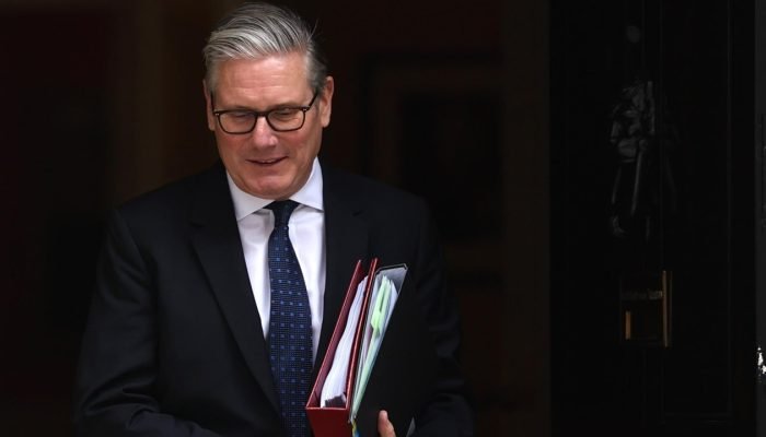 uk.defesa.renuncia.jpg