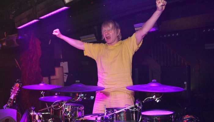zak-starkey-sobre-ser-demitido-recontratado-foto-dave-benett-getty-images-1258466714_widelg.jpg