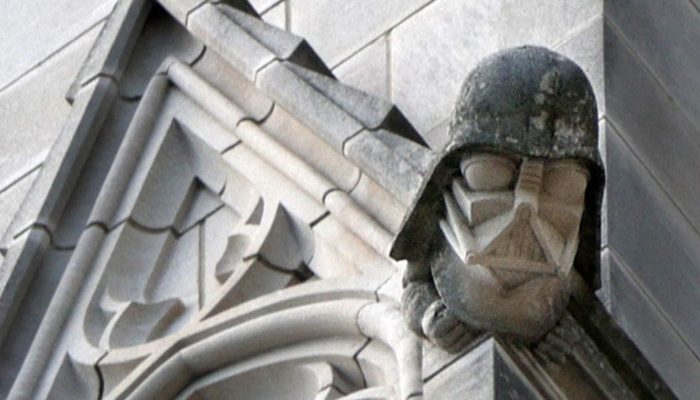 A-curiosa-gargula-de-Darth-Vader-em-catedral-nos-Estados-Unidos-como-ela-foi-parar-la.jpg