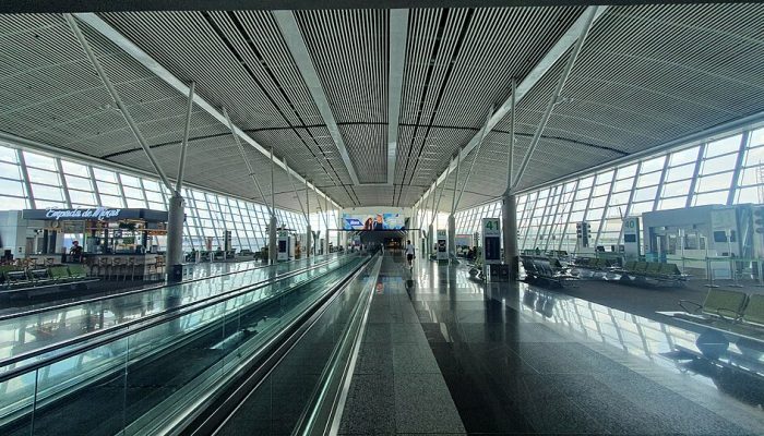 Aeroporto_de_BrasiliaWiki.jpg