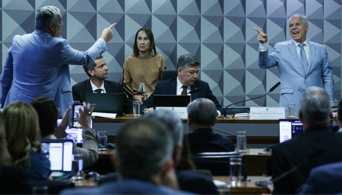 Alessandro-Antonio-Stefanutto-discute-com-Alfredo-Gaspar-na-CPMI.png Alessandro-Antonio-Stefanutto-discute-com-Alfredo-Gaspar-na-CPMI.png