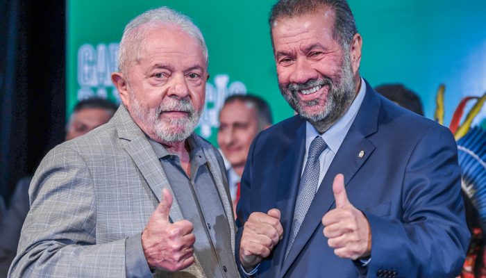 Carlos_Lupi_INSS_Lula.jpg Carlos_Lupi_INSS_Lula.jpg