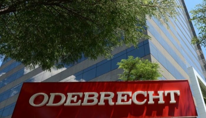 Fachada-da-Odebrecht.jpg Fachada-da-Odebrecht.jpg