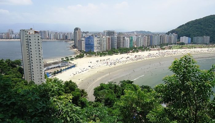 Itarare_Sao_Vicente_-_SP_Brazil_-_panoramio.jpg