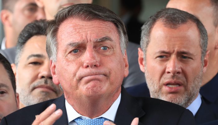 Jair-bolsonaro-silenciamento-scaled.jpg Jair-bolsonaro-silenciamento-scaled.jpg