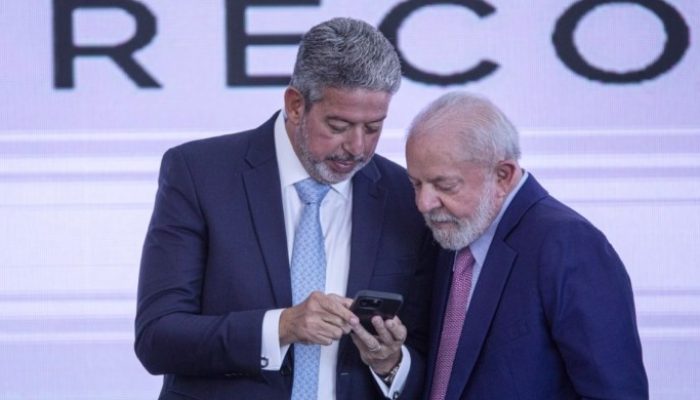 Lira-e-Lula.jpg Lira-e-Lula.jpg