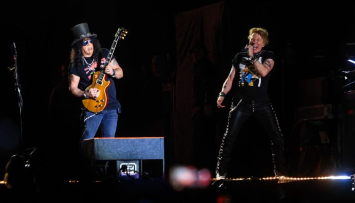 Nem-so-de-Axl-vive-o-Guns-N-Roses-1778639812.jpg
