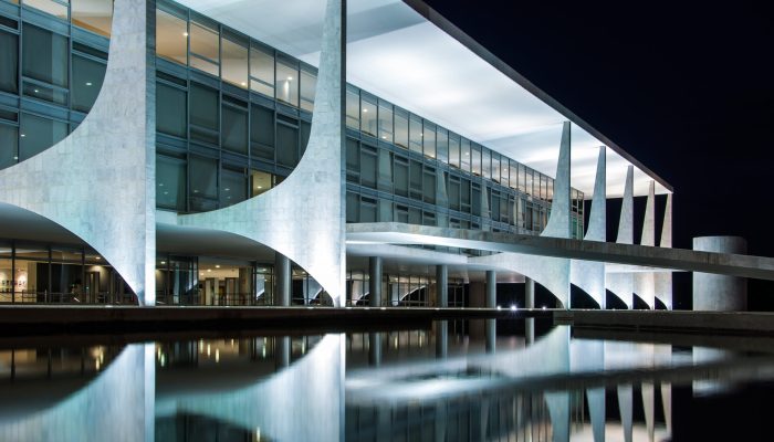Palacio_do_Planalto_-_Brasilia_-_20150603182348-scaled.jpg