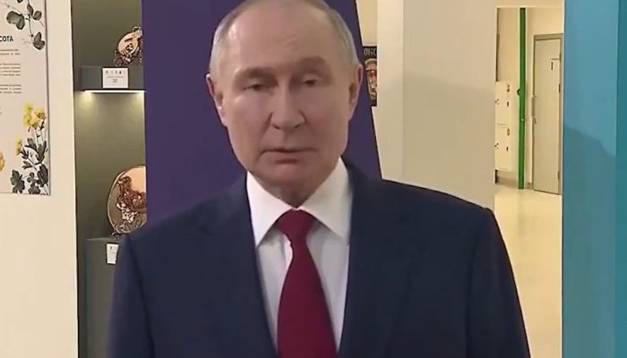 Putin-ONG.jpeg Putin-ONG.jpeg