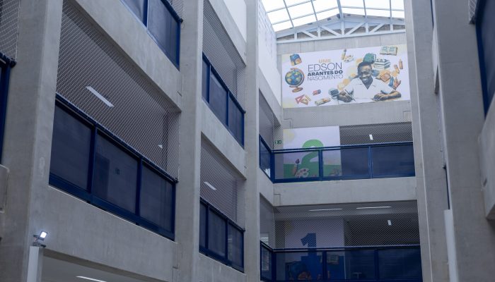 UME-EDSON-ARANTES-DO-NASCIMENTO-1.jpg