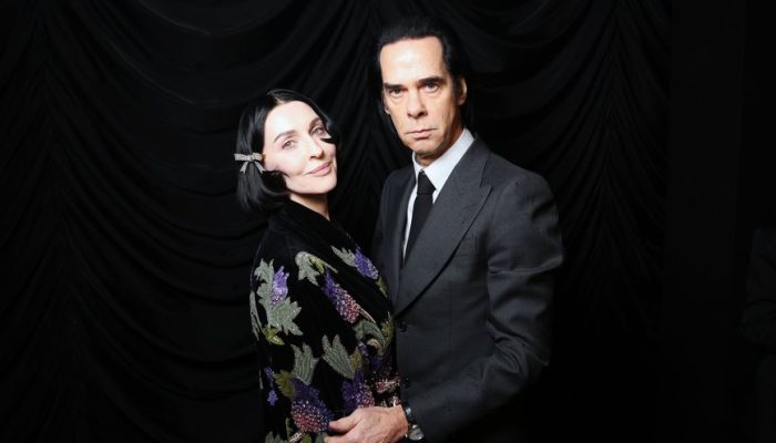 a-licao-que-nick-cave-aprendeu-com-luto-pelo-filho-que-morreu-2196562971_86191339252_widelg.jpg