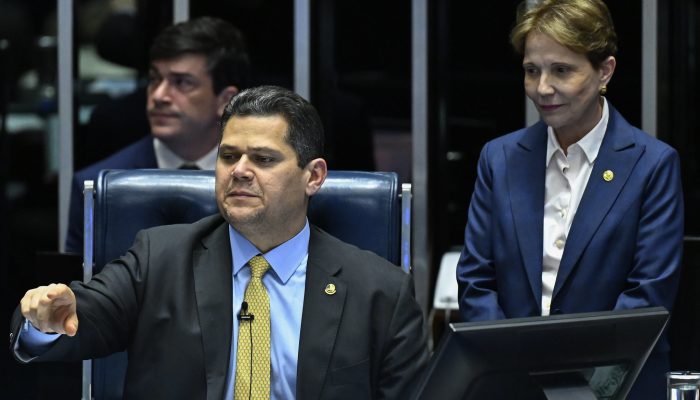 alcolumbre-tereza-cristina-licenciamento-ambiental.jpg alcolumbre-tereza-cristina-licenciamento-ambiental.jpg