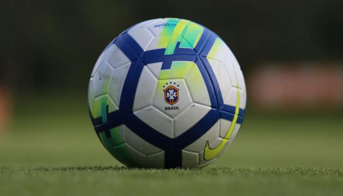 bola_gramado.jpg bola_gramado.jpg