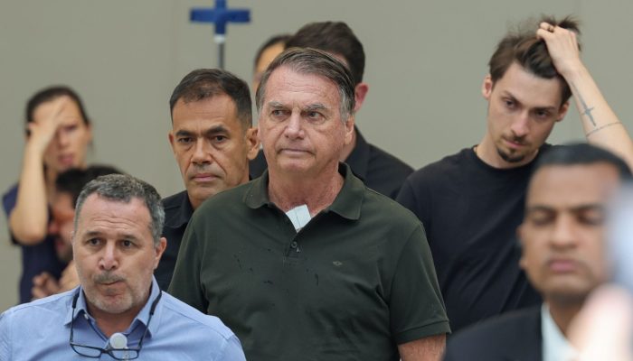 bolsonaro-saida-hospital.jpg bolsonaro-saida-hospital.jpg