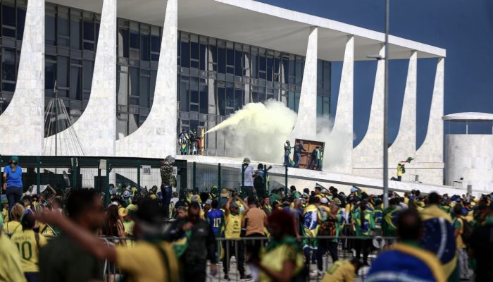 brasilia-protesto-domingo-2-foto-marcelo-camargo-efe.jpg