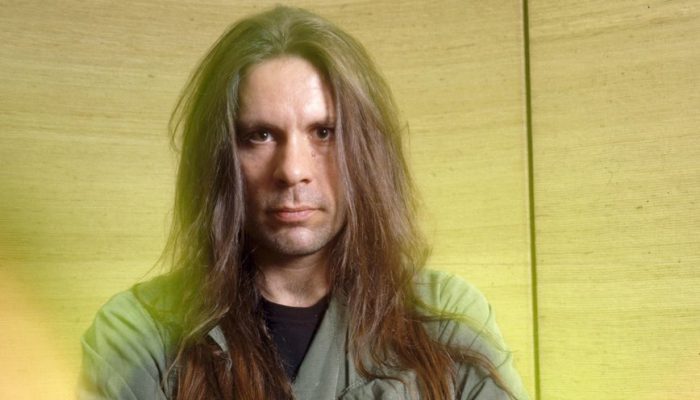 bruce-dickinson-iron-maiden-1994-foto-mick-hutson-redferns_widelg.jpg
