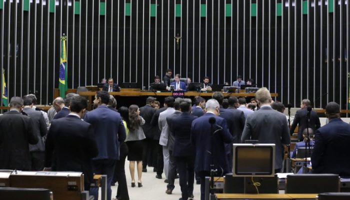 camara.jpg camara.jpg