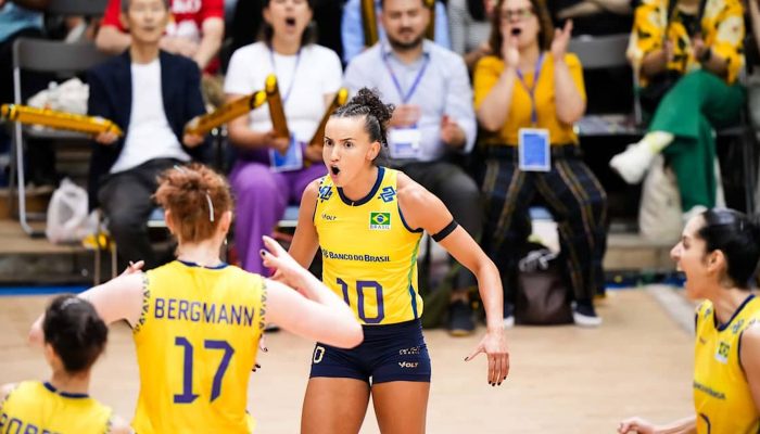 capita_gabi_e_bergmann_brasil_x_polonia_liga_das_nacoes_fem.jpg capita_gabi_e_bergmann_brasil_x_polonia_liga_das_nacoes_fem.jpg
