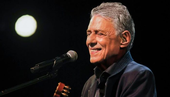 chico-buarque-foto-leo-aversa_widelg.jpg