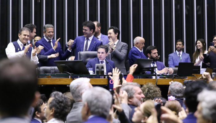 como-votou-cada-deputado-isencao-ir-camara.jpg