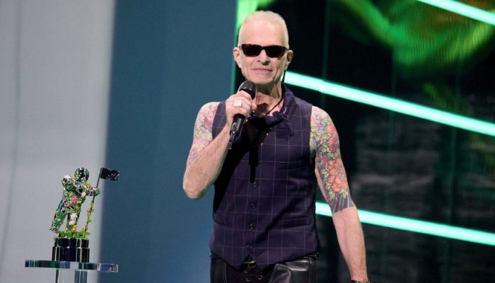 david-lee-roth-2021-foto-theo-wargo-getty-images-for-mtv-viacomcbs-1340106792_widelg.jpg