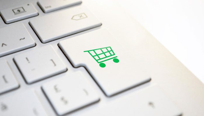 e-commerce-3692440_1920-Adrian-Pixabay.jpg