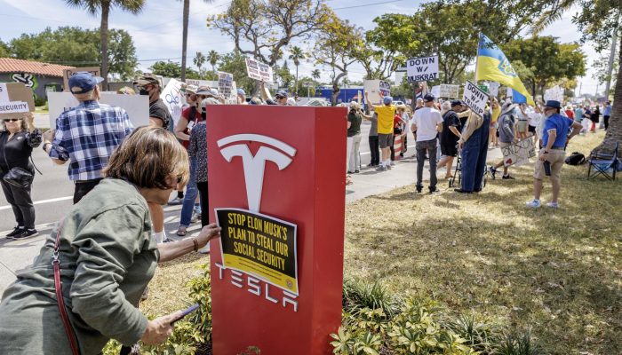 fbi-tesla.jpg fbi-tesla.jpg