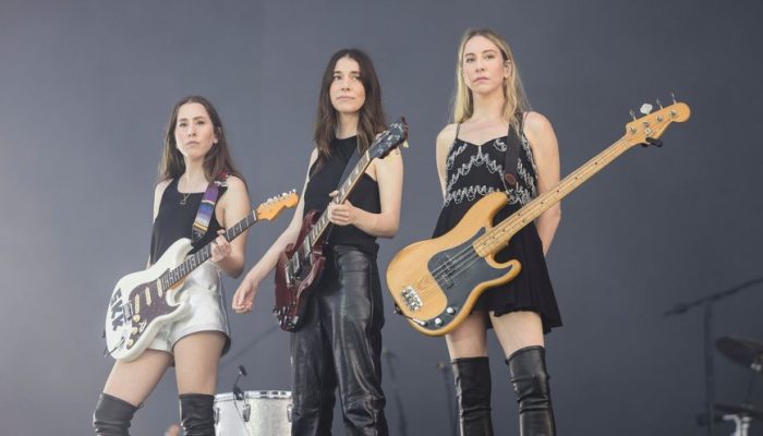 haim-gettyimages-2218989565_widelg.jpg haim-gettyimages-2218989565_widelg.jpg