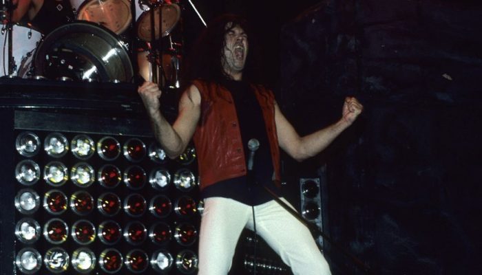 ian-gillan-black-sabbath-1983-foto-larry-busacca-wireimage-147590795_widelg.jpg