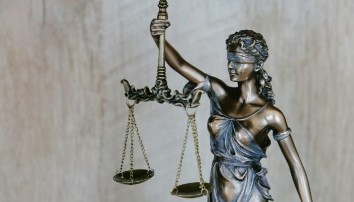 justica.jpg justica.jpg